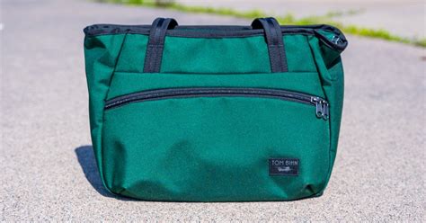 tom bihn nomad tote reviews.